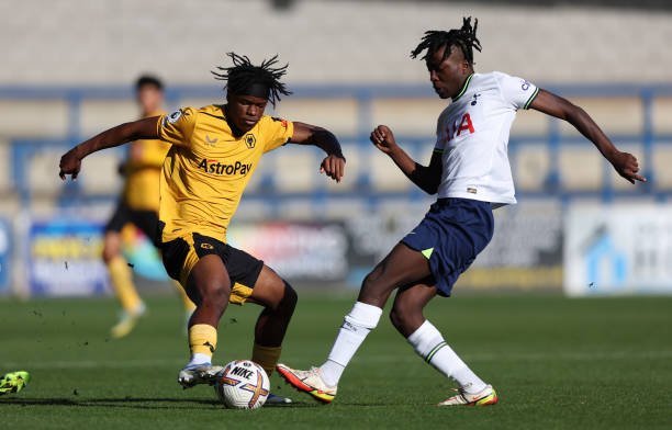 19岁，科莫前锋迪奥是本赛季五大联赛进球6+最年轻的球员.