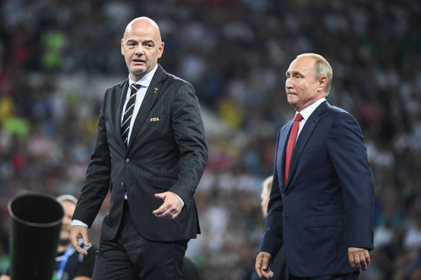 更是对历史 更是对历史